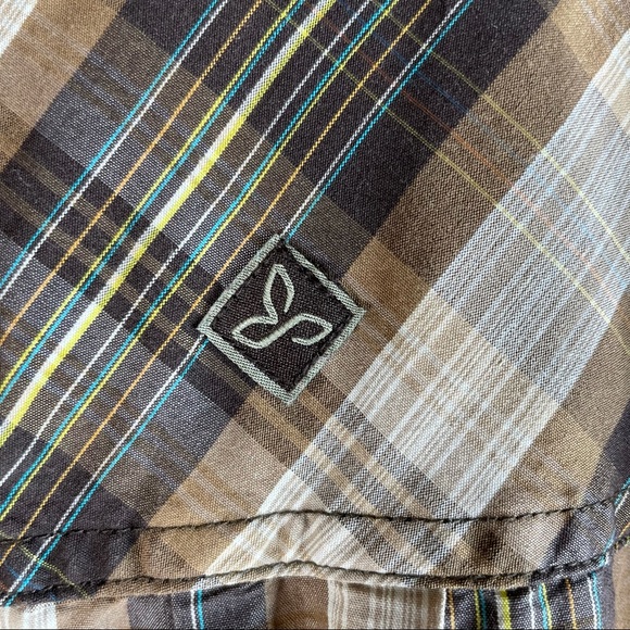prAna Short Sleeve Button Down Shirt in Large - Picture 6 of 13